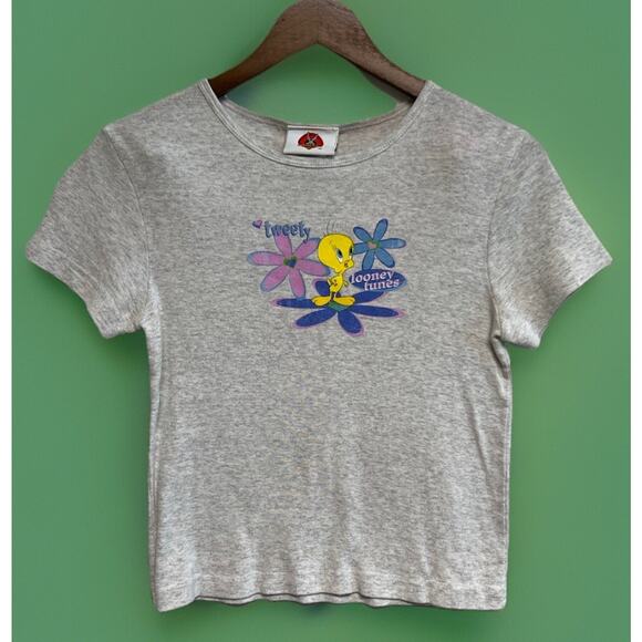 VTG 1998 Tweedy Bird T-Shirt 90s Looney Tunes Baby Tee Y2K Cartoon Medium 1990s - Picture 1 of 10